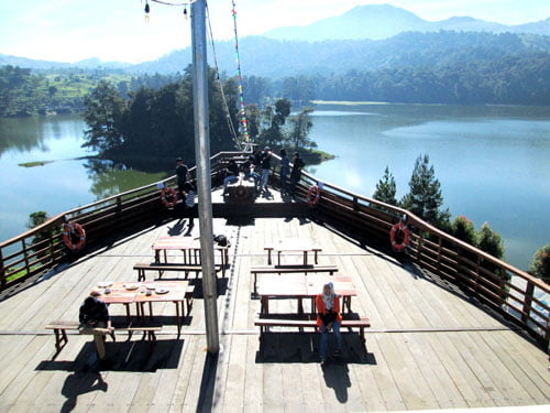Bandung Natural Tour 3 Hari 2 Malam