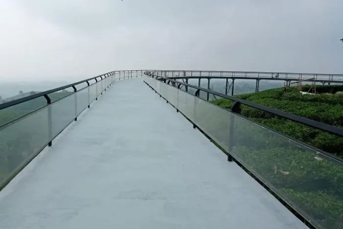 Jembatan Kaca Nimo Highland