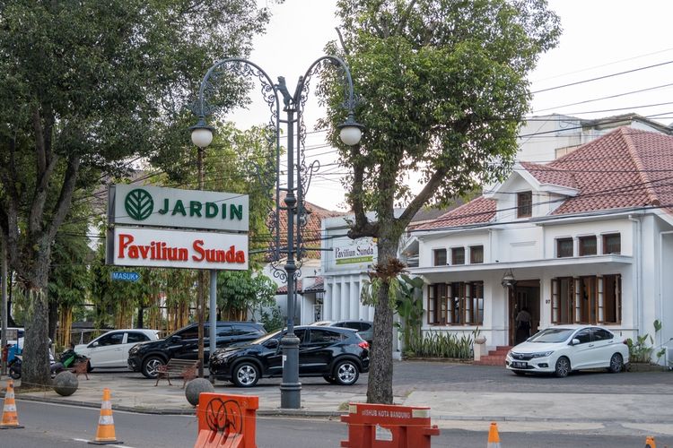 jalan riau bandung