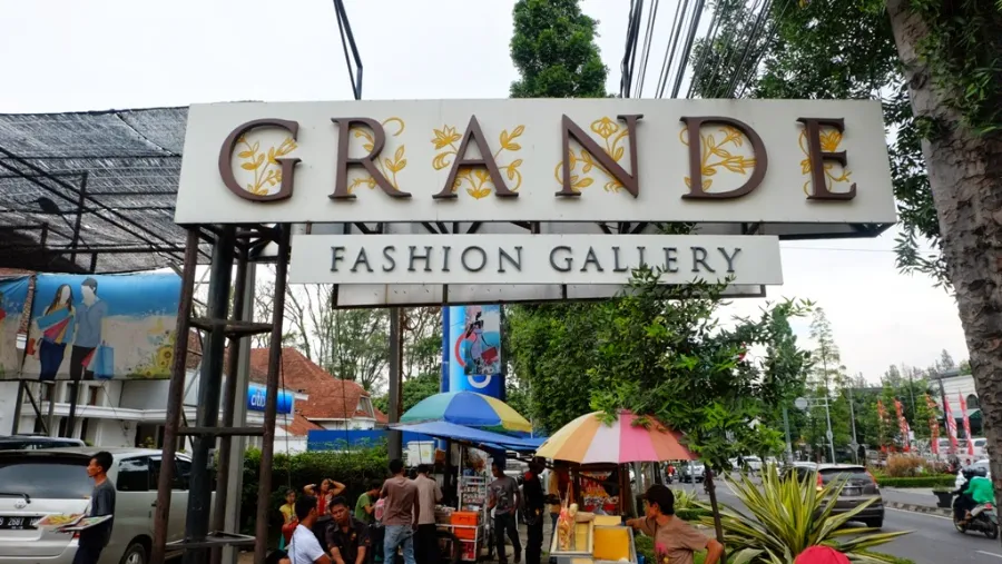 factory outlet grande fashion gallery